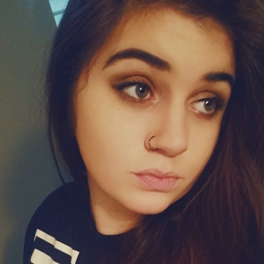 Meet your Posher, Makayla